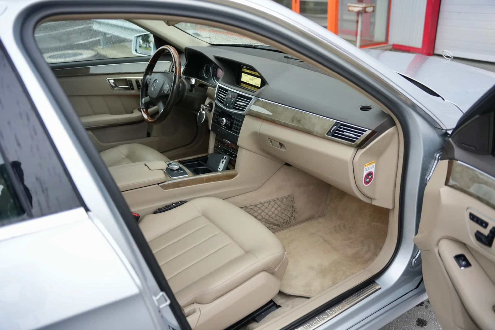 Mercedes-Benz E 350 AMG �����* 265��* 4Matic* ����* ����* Harman Kar | Mobile.bg � ����������� 9