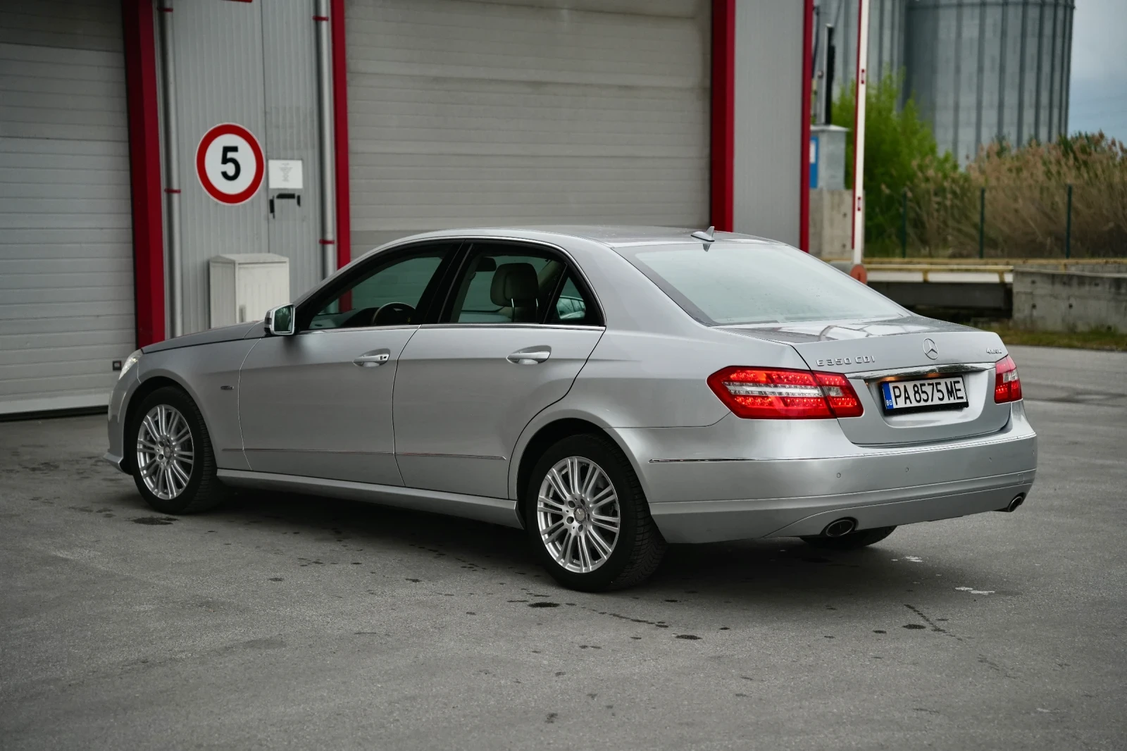 Mercedes-Benz E 350 AMG �����* 265��* 4Matic* ����* ����* Harman Kar | Mobile.bg � ����������� 6