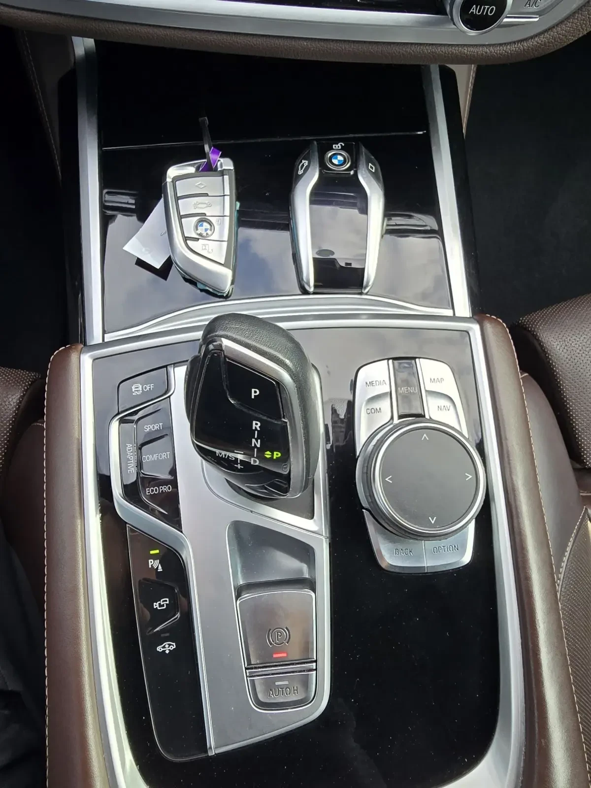 BMW 740 XDR/LASER/B&W, снимка 14 - Автомобили и джипове - 54367605