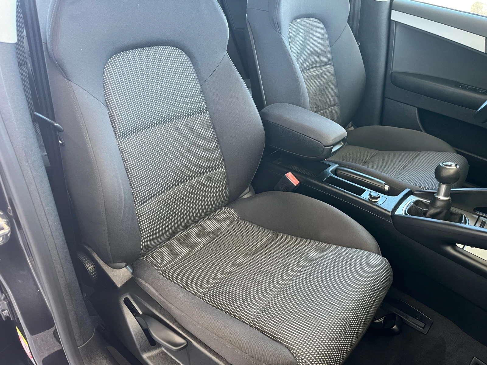 Audi A3 2.0 TDI Quattro, снимка 11 - Автомобили и джипове - 54552184