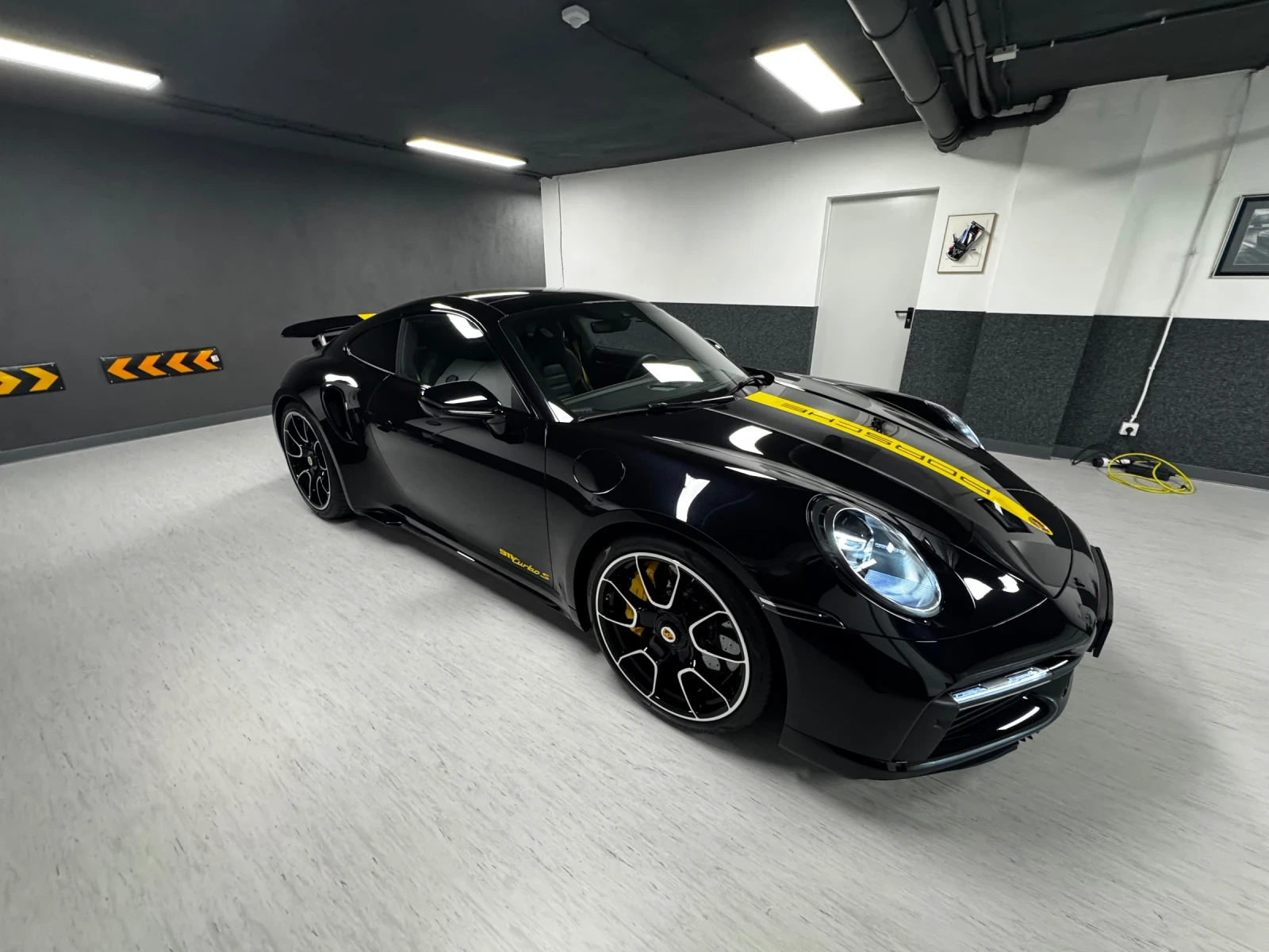 Porsche 911 Turbo S /в гаранция/ , снимка 2 - Автомобили и джипове - 54586458