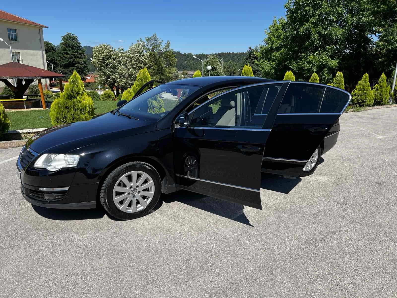 VW Passat, снимка 13 - Автомобили и джипове - 54667307
