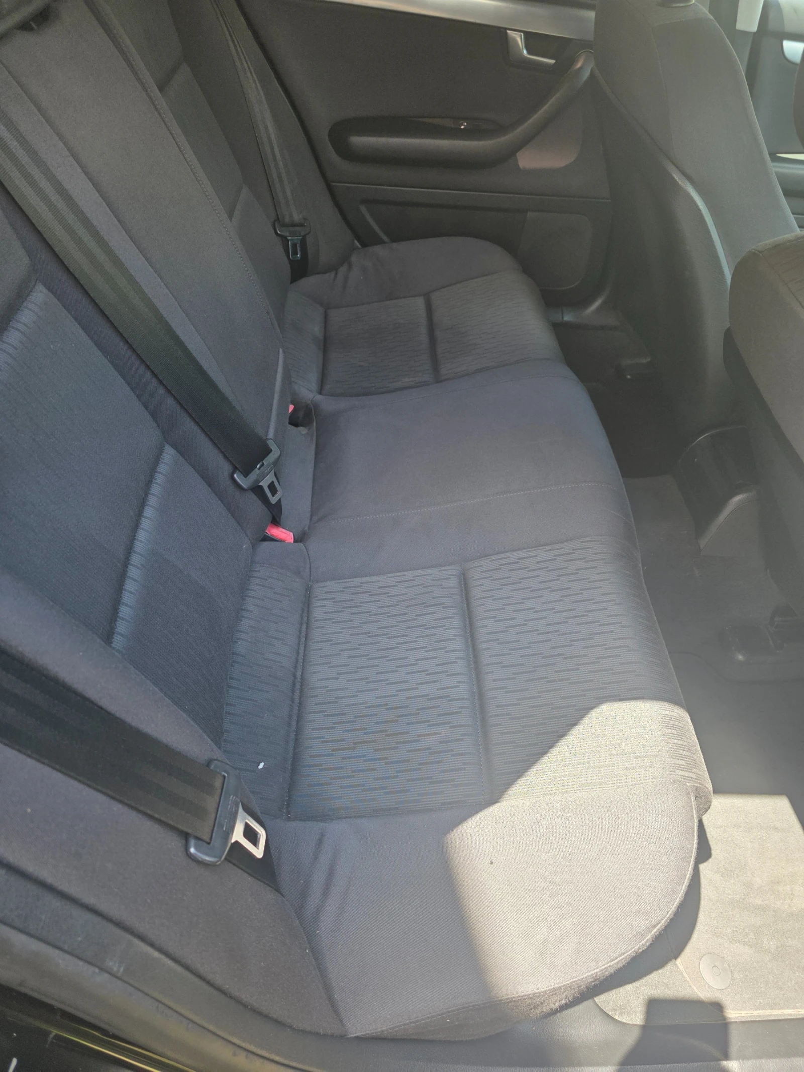 Audi A4 2.0TDI Avtomatic, снимка 10 - Автомобили и джипове - 54680586