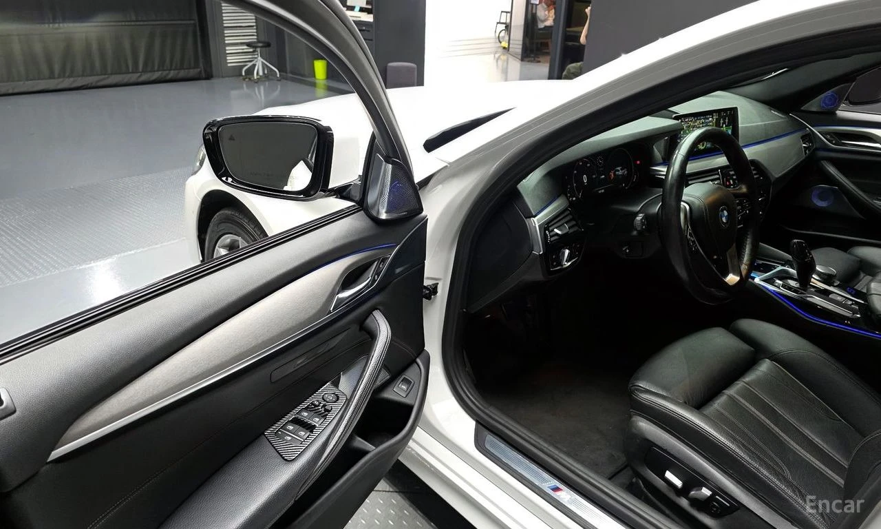 BMW 530 M SPORT* XDRIVE* ПОДГРЕВ* ОБДУХВАНЕ* LANE* ASSIST, снимка 10 - Автомобили и джипове - 54692011