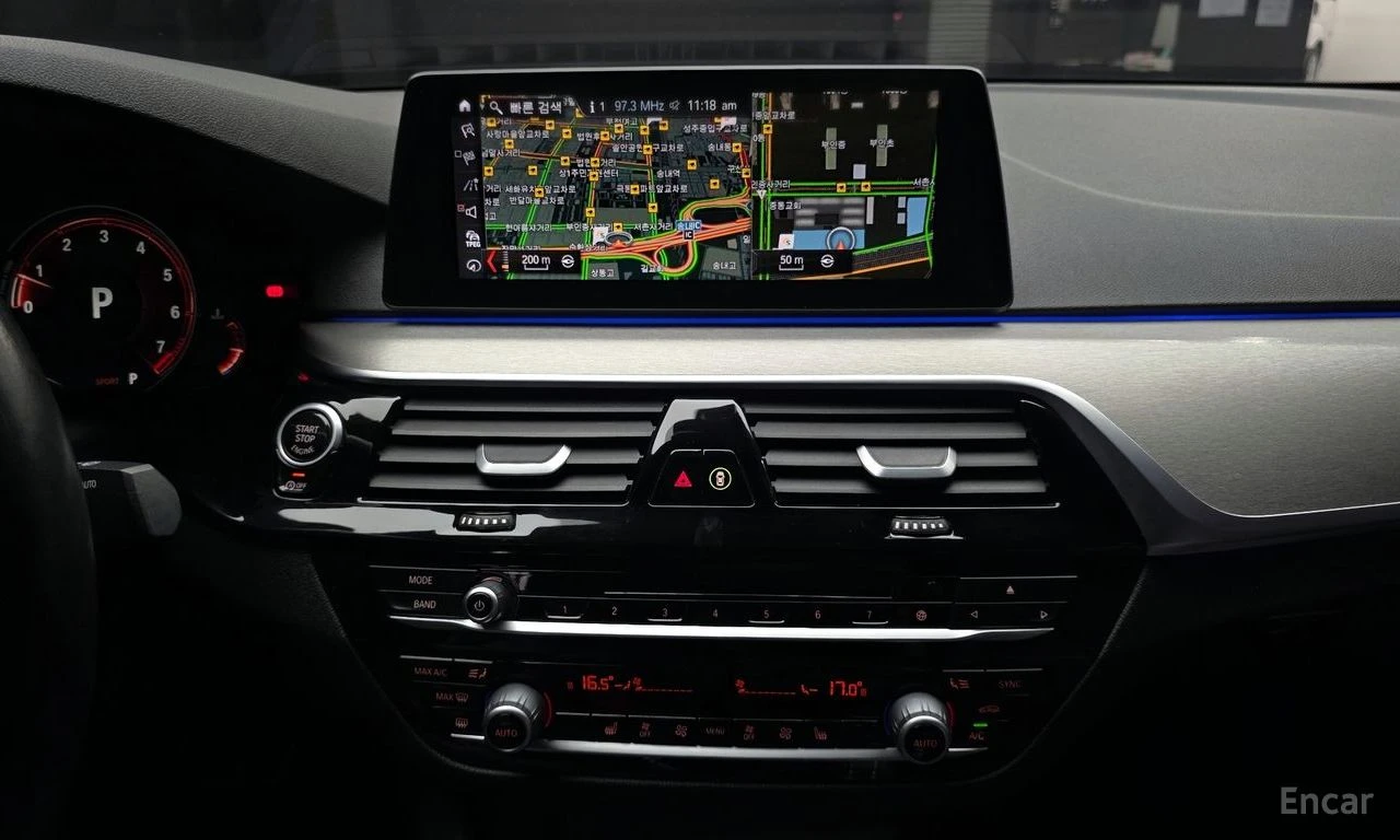BMW 530 M SPORT* XDRIVE* ПОДГРЕВ* ОБДУХВАНЕ* LANE* ASSIST, снимка 13 - Автомобили и джипове - 54692011