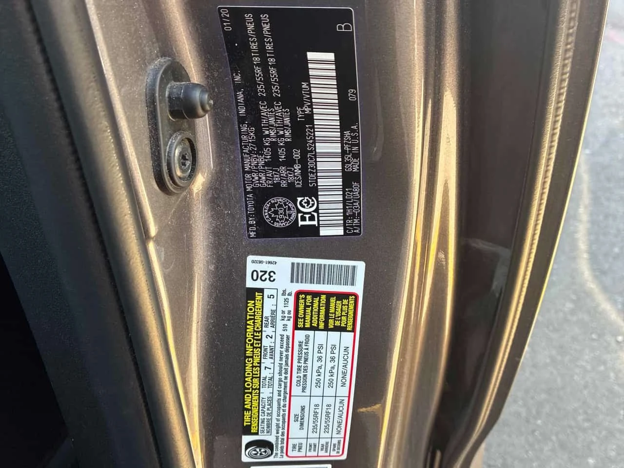 Toyota Sienna * SE * АВТОКРЕДИТ БЕЗ ПЪРВОНАЧАЛНА ВНОСКА* , снимка 10 - Автомобили и джипове - 54762253