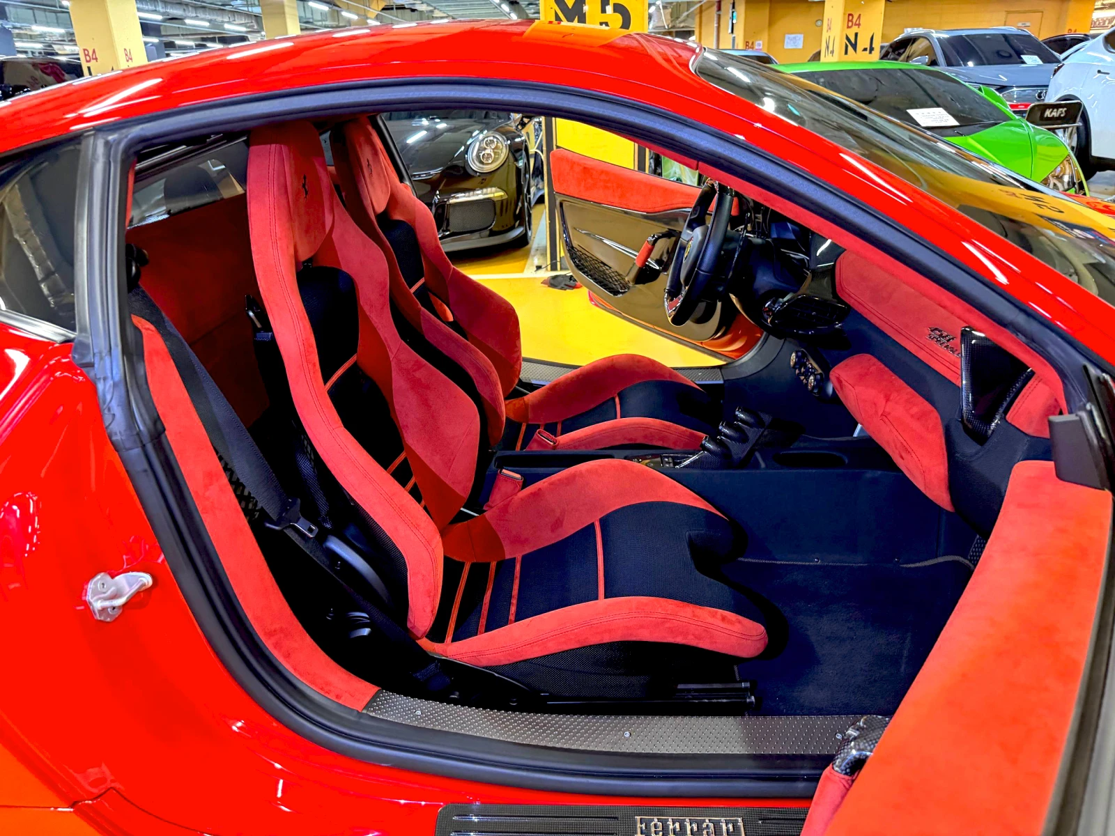 Ferrari 458 Italia Speciale, снимка 11 - Автомобили и джипове - 55070002