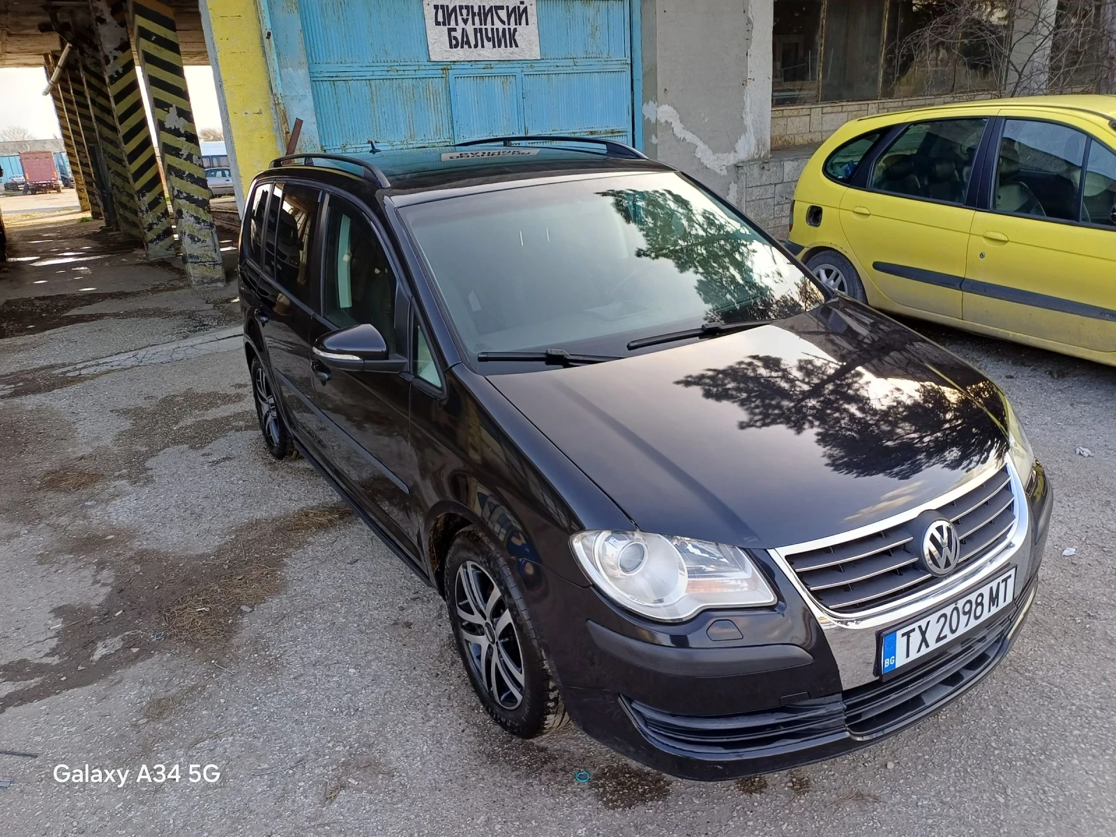 VW Touran, снимка 7 - Автомобили и джипове - 55124894