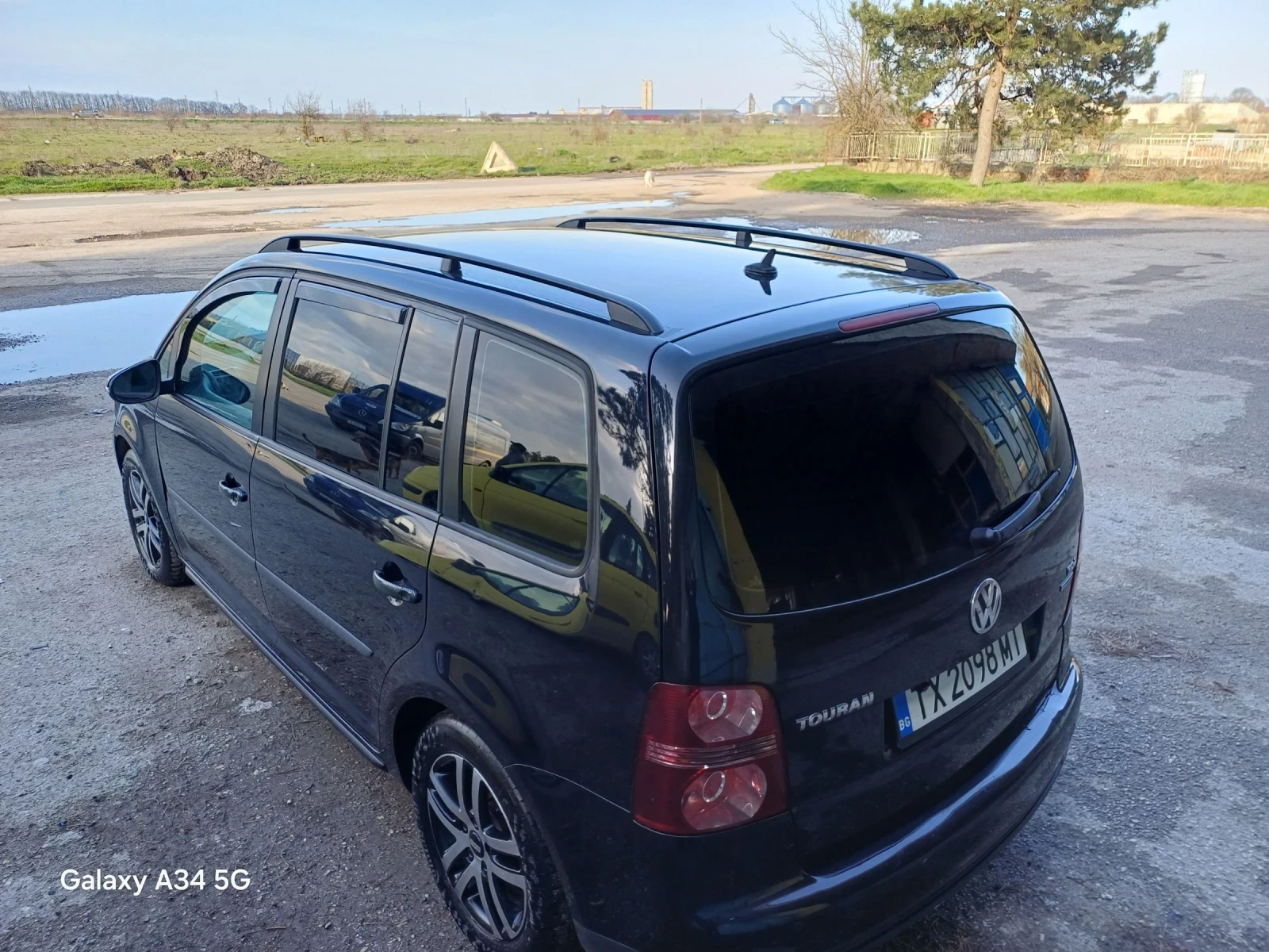 VW Touran, снимка 5 - Автомобили и джипове - 55124894