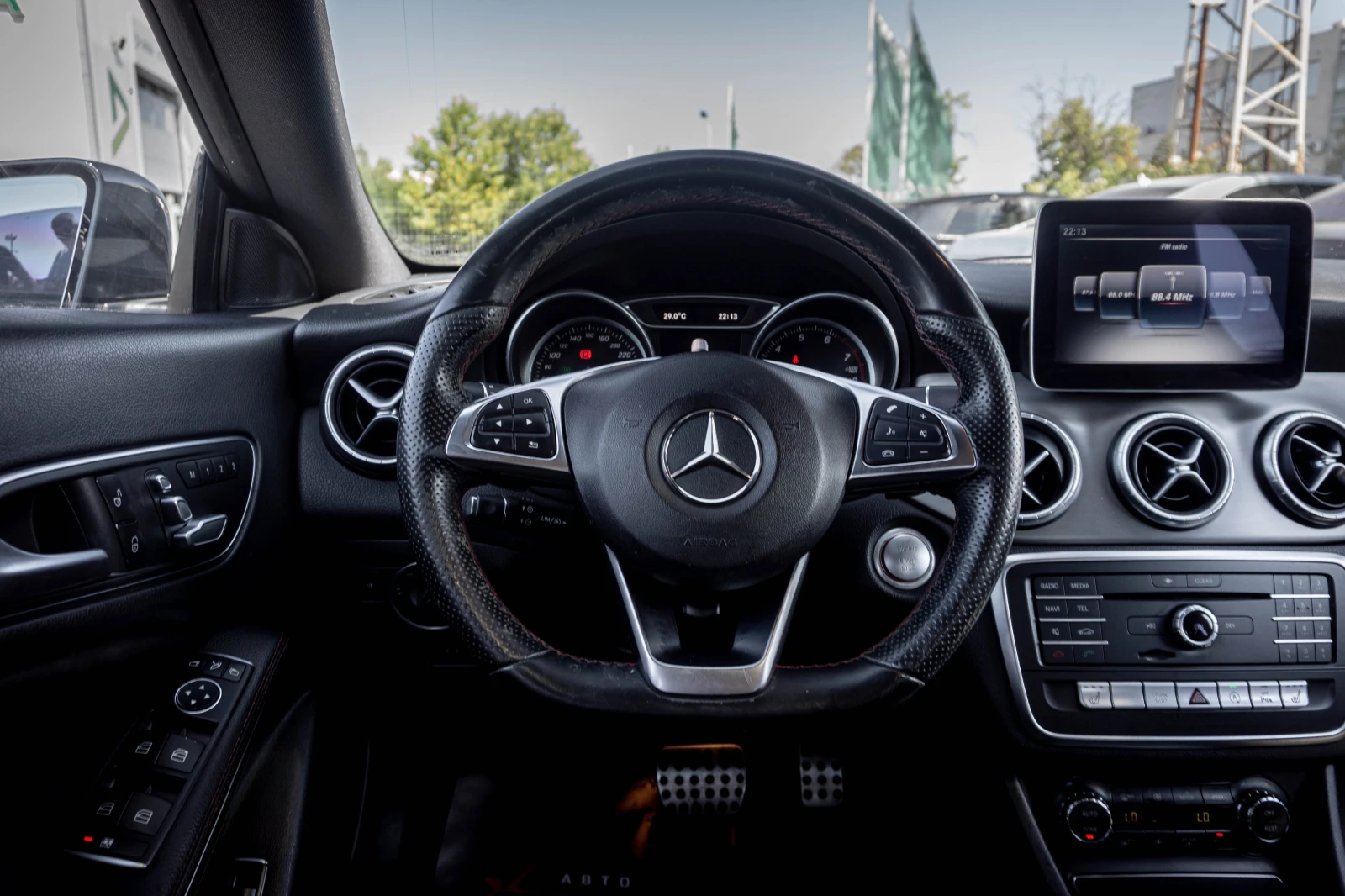 Mercedes-Benz CLA 250 4MATIC - РЕАЛНИ КМ, снимка 12 - Автомобили и джипове - 55584130