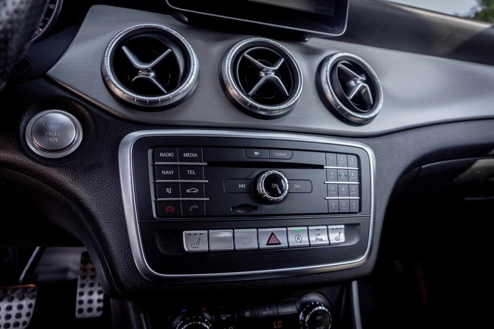 Mercedes-Benz CLA 250 4MATIC - РЕАЛНИ КМ, снимка 14 - Автомобили и джипове - 55584130
