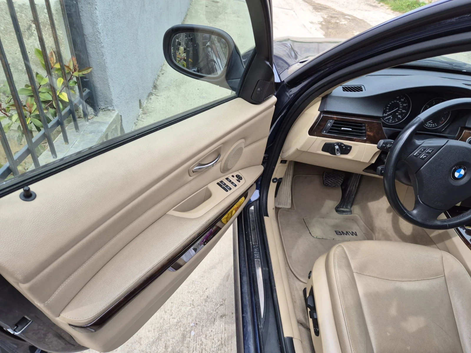 BMW 328 E90 328xi, снимка 9 - Автомобили и джипове - 55627274