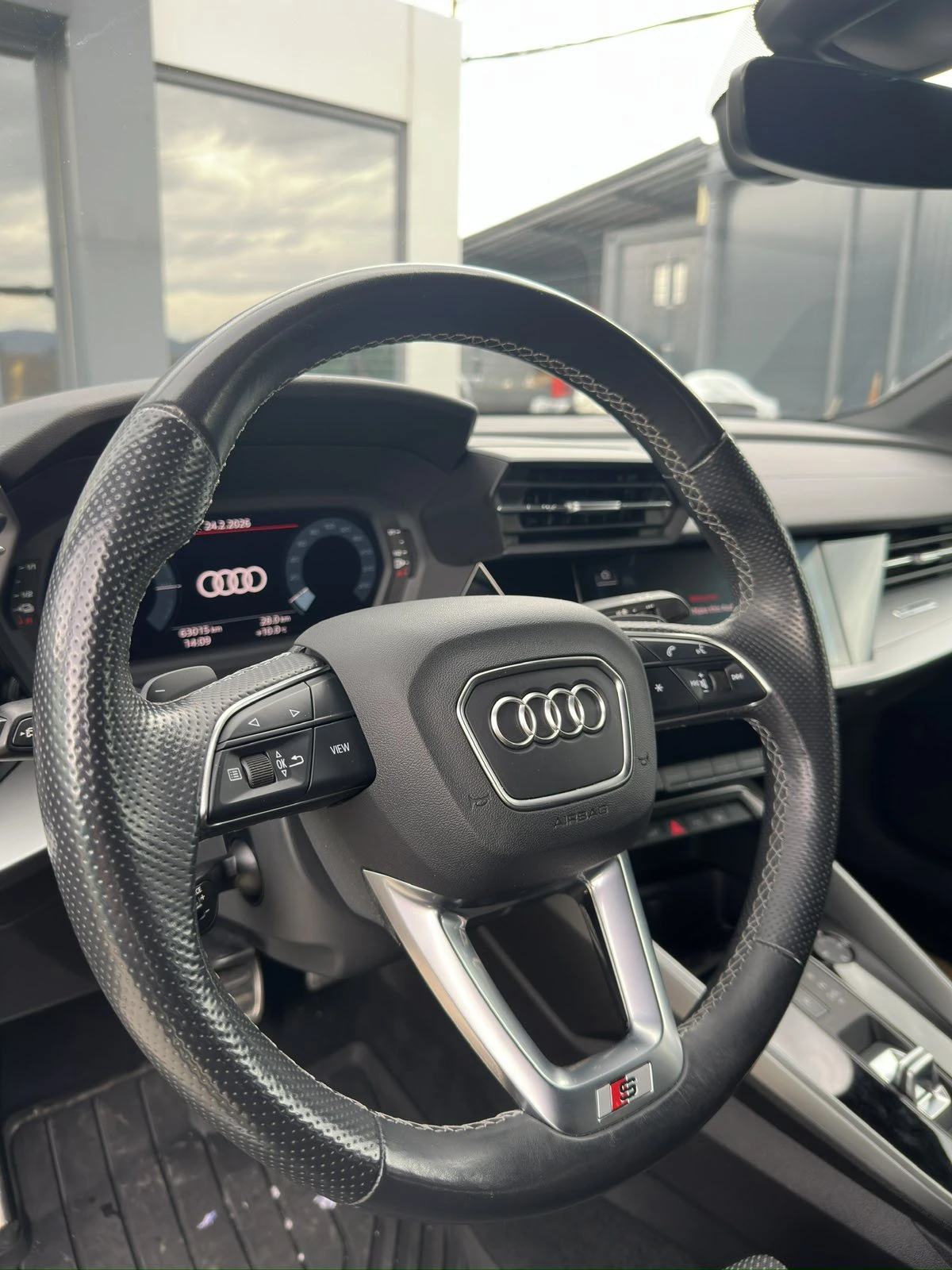 Audi A3 40TFSI 3X SLINE, снимка 5 - Автомобили и джипове - 55629239
