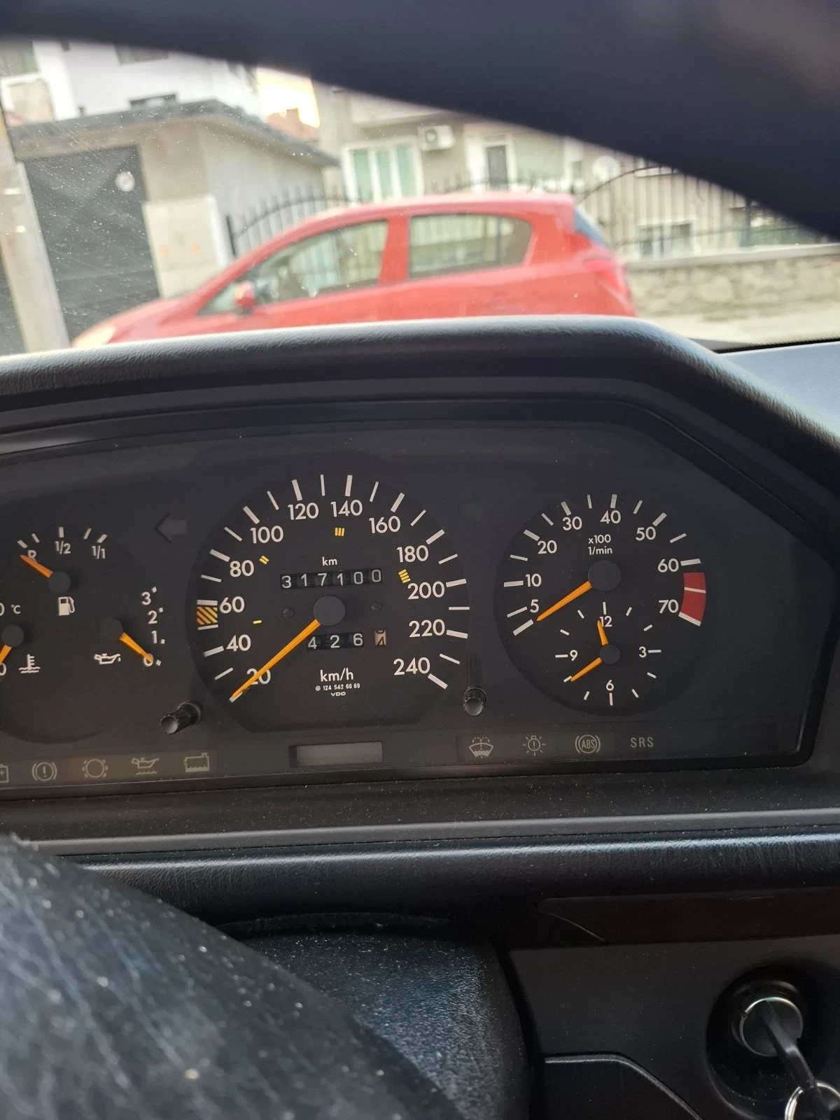 Mercedes-Benz 124 200Е, снимка 6 - Автомобили и джипове - 55805118