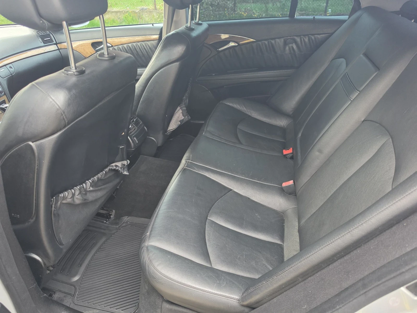 Mercedes-Benz E 280, снимка 11 - Автомобили и джипове - 56135047