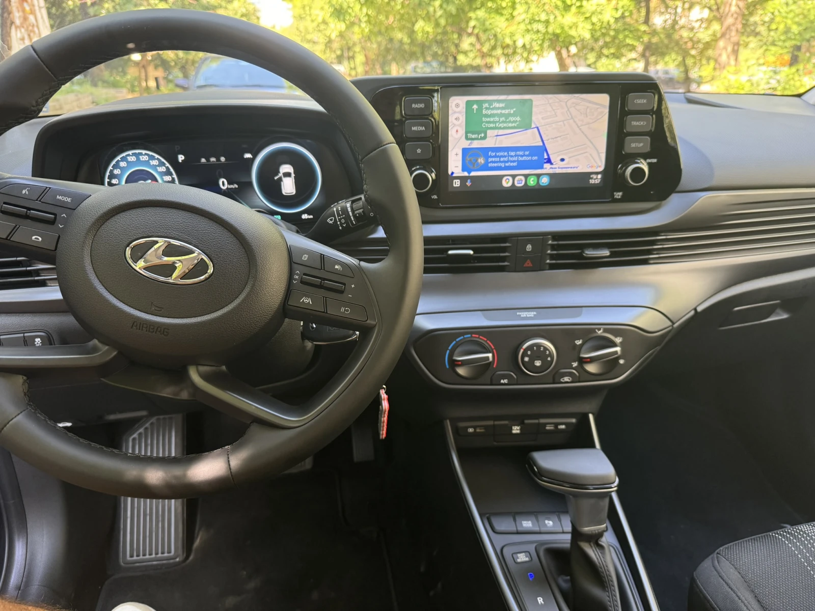Hyundai Bayon, снимка 3 - Автомобили и джипове - 56156227