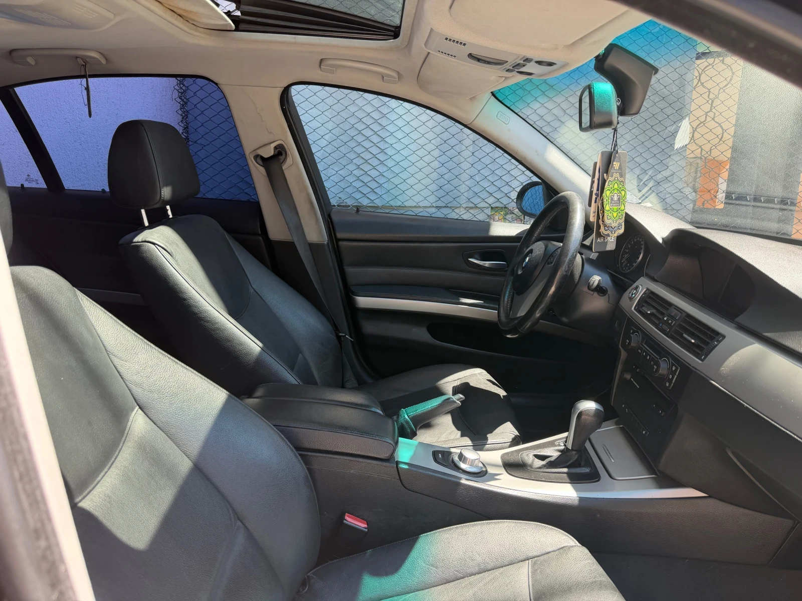 BMW 320, снимка 14 - Автомобили и джипове - 56417438