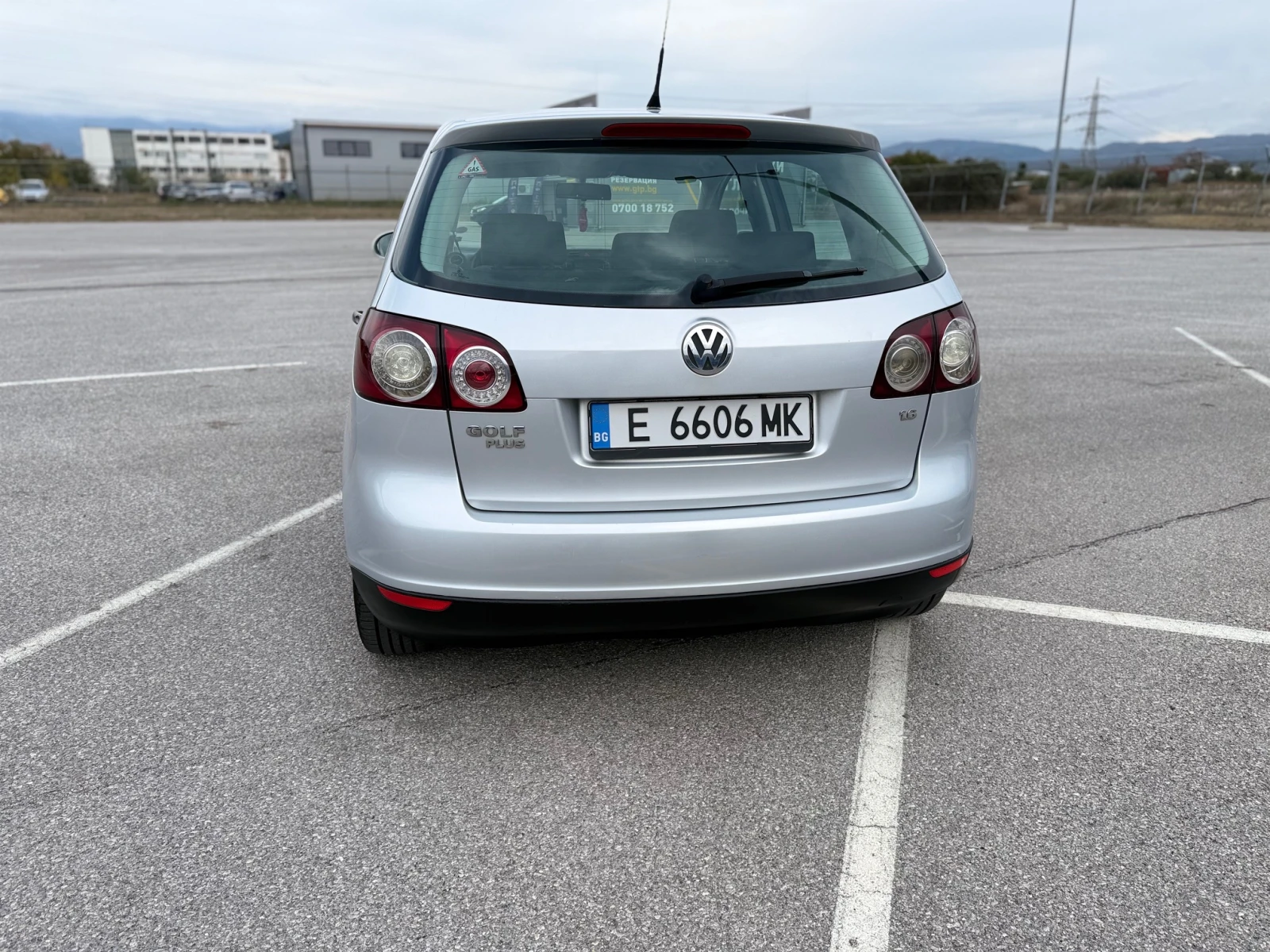 VW Golf Plus 1.6 Газ - Бензин, снимка 4 - Автомобили и джипове - 56524278
