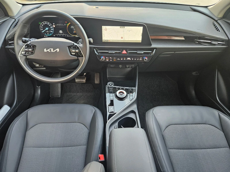 Kia Niro 1.6 HEV AT (141hp) , снимка 11 - Автомобили и джипове - 46602148