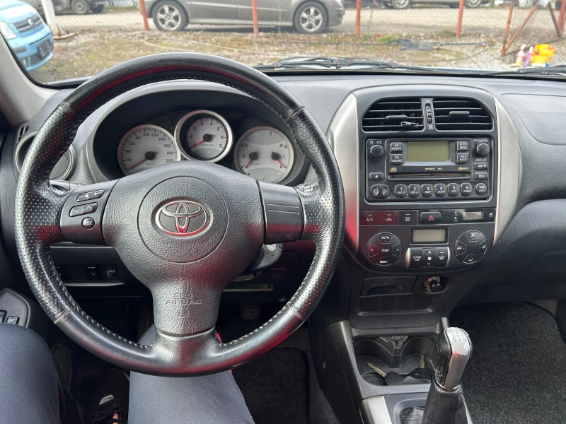 Toyota Rav4, снимка 6 - Автомобили и джипове - 49301186