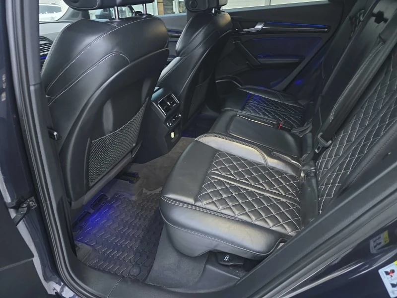 Audi SQ5 Technik* 360View* 21ichWheel-pkg* Подгрев* Пано, снимка 9 - Автомобили и джипове - 52849330