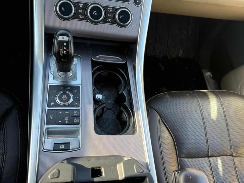 Land Rover Range Rover Sport * V8 * ОБДУХВАНЕ * MERIDIAN * CARFAX * PANO , снимка 10 - Автомобили и джипове - 53403118