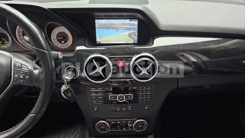 Mercedes-Benz GLK 220 CDI 4MATIC, снимка 7 - Автомобили и джипове - 54247726