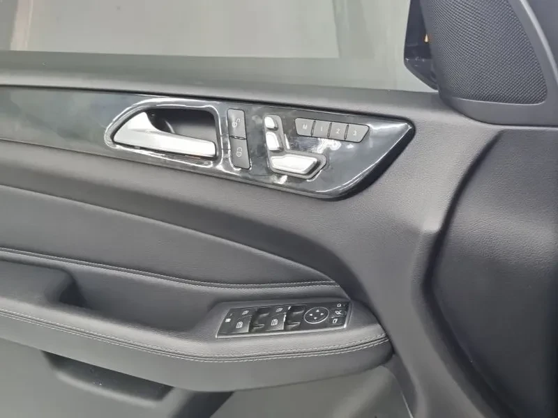 Mercedes-Benz GLE 350 D 4Matic - САМО 30% АВАНС, снимка 17 - Автомобили и джипове - 55483969