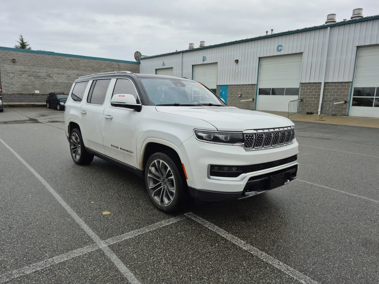 Jeep Grand Wagoneer Series III * CARFAX*  | Mobile.bg � ����������� 2