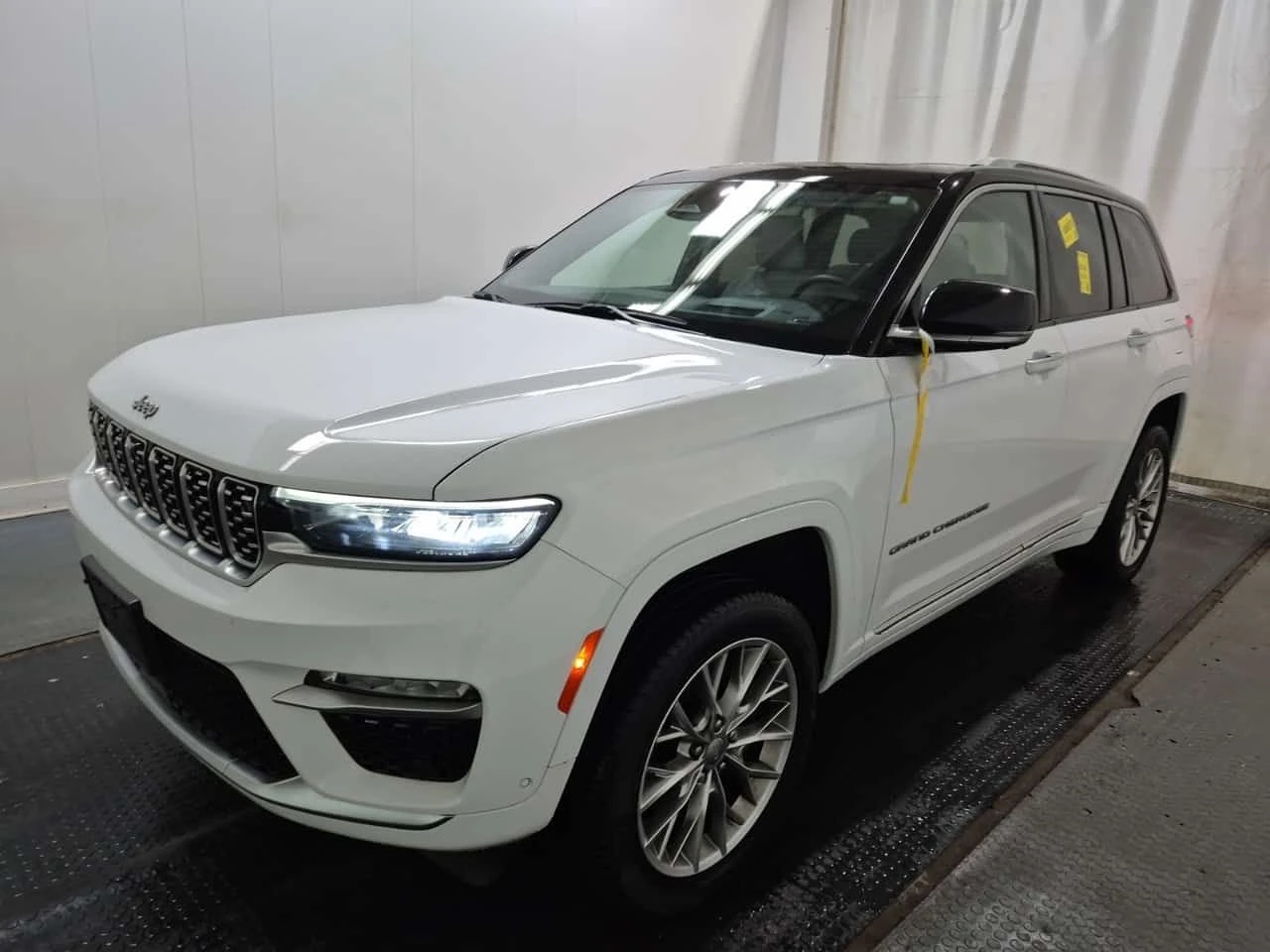 Jeep Grand cherokee SUMMIT| HUD| 360| AMBIENT| PANO| 2 КЛЮЧА 