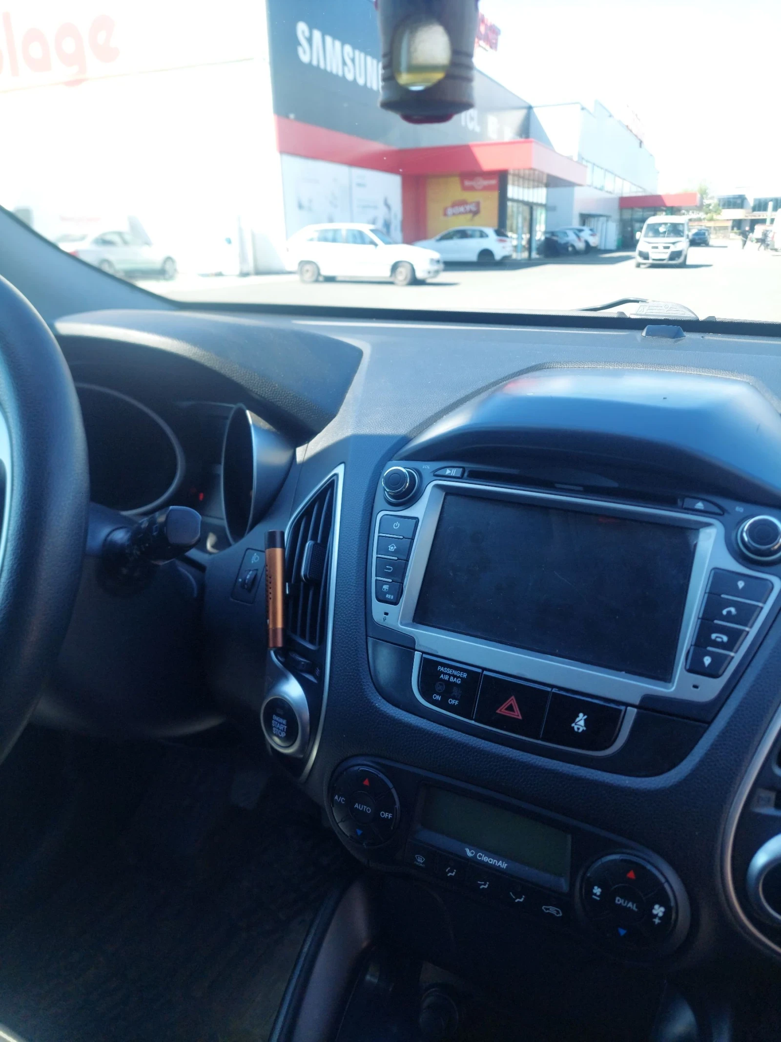 Hyundai IX35, снимка 3 - Автомобили и джипове - 54386826