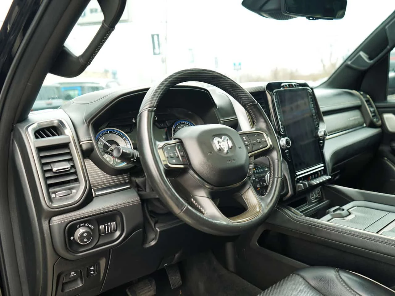 Dodge RAM 1500 Limited / Harman Kardon / 360 / ОБДУХВАНЕ / ФИКС  , снимка 11 - Автомобили и джипове - 54619658