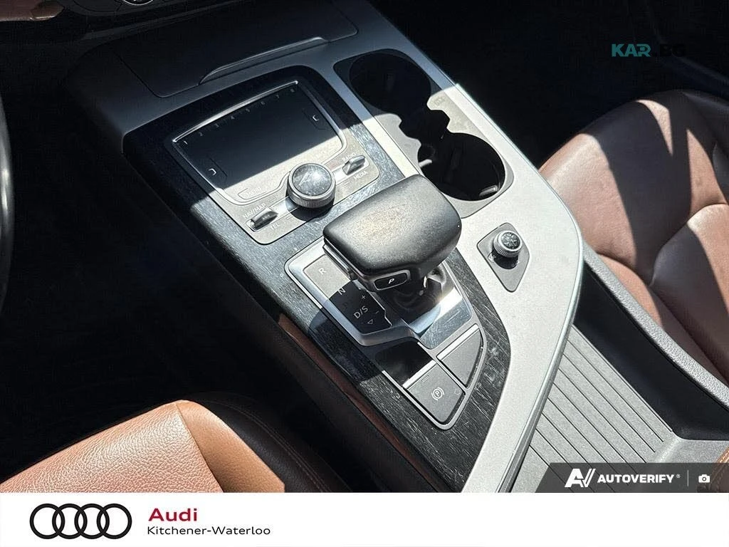 Audi Q7 QUATTRO* PREMIUM* KEYLESS* АвтоКредит(ЦЕНА ДО БГ), снимка 14 - Автомобили и джипове - 54777525