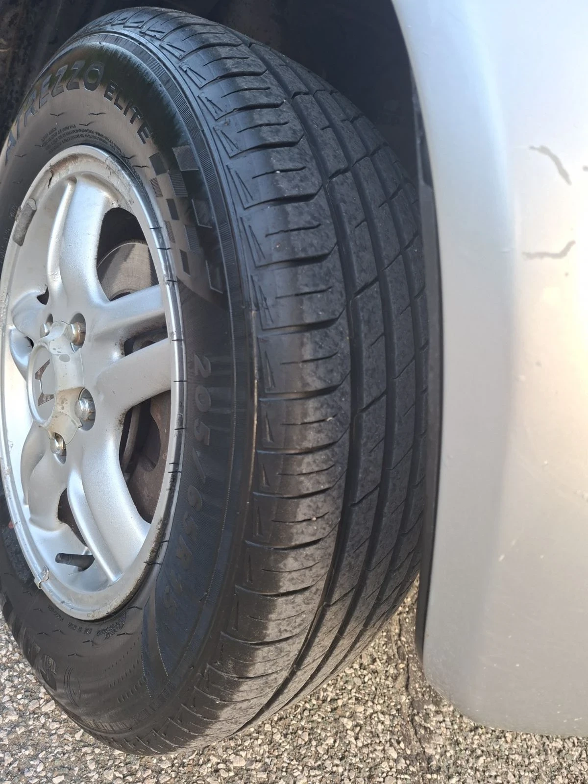 Honda Hr-v Без ръжди 4х4 нови гуми!, снимка 8 - Автомобили и джипове - 54873718