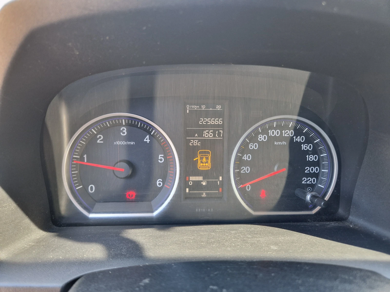 Honda Cr-v 2.2 CDTI - 140кс. 4х4, снимка 13 - Автомобили и джипове - 55979766