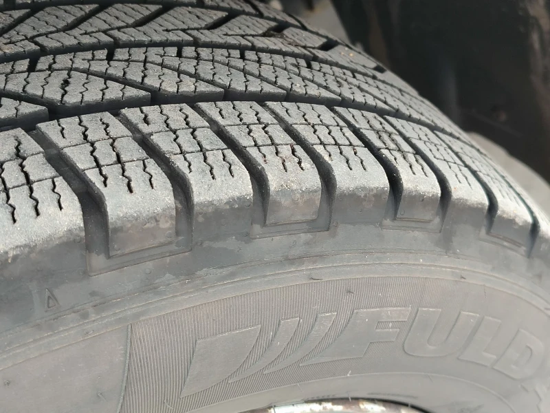 VW Transporter 2.0tdi Transporter Kombi , снимка 15 - Бусове и автобуси - 52892001