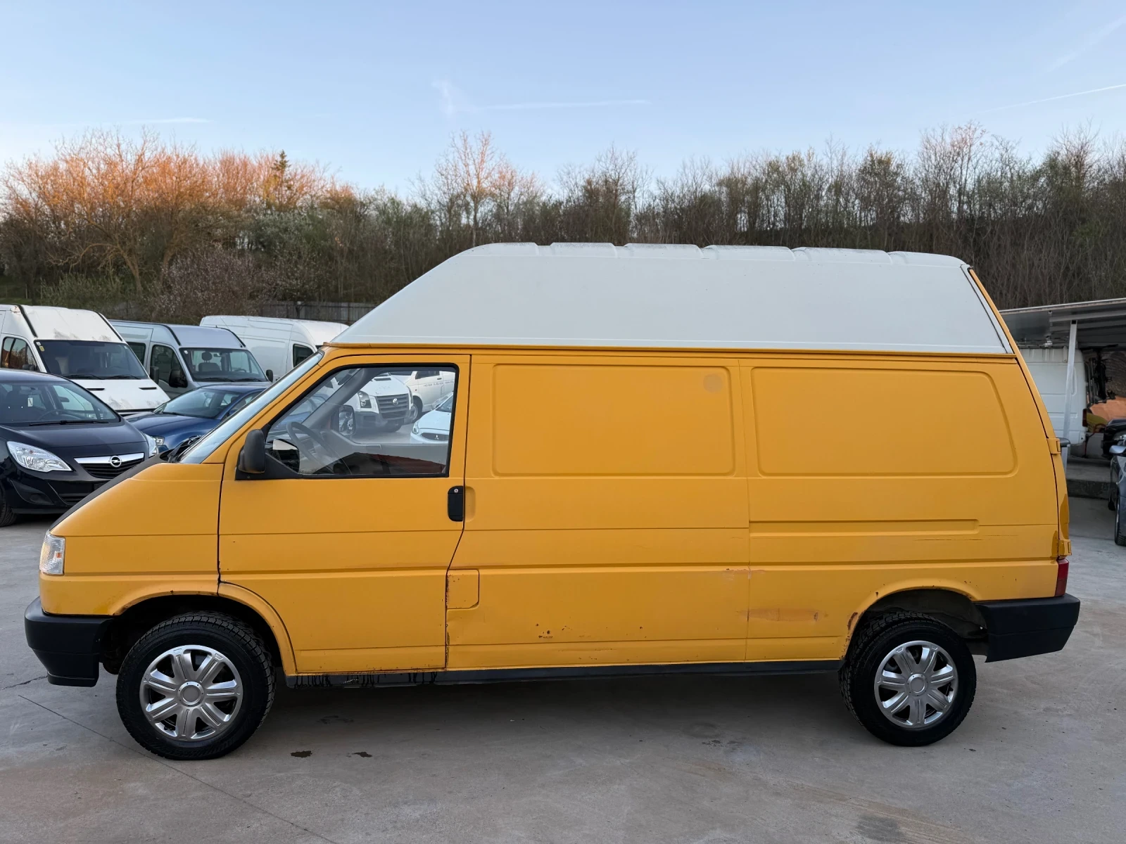 VW T4 1.9 MAXI БАЗА, снимка 4 - Бусове и автобуси - 54203938