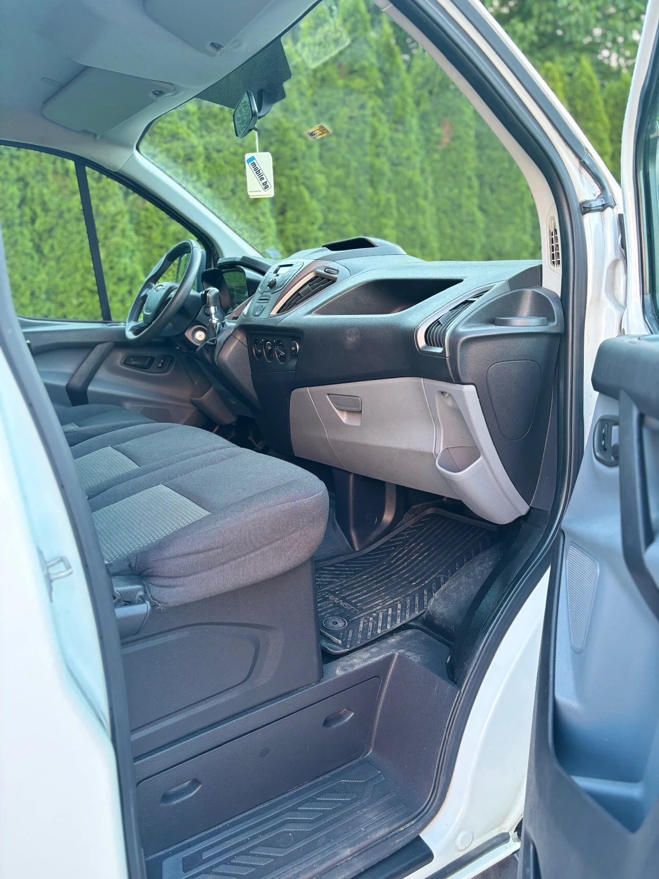 Ford Transit Custom Custom 2.2 tdi 5+ 1, снимка 8 - Бусове и автобуси - 54983540