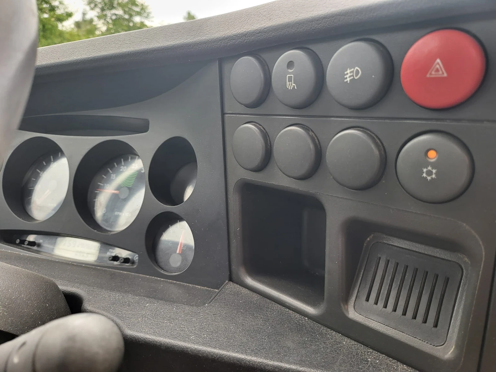 Iveco 35c15 35C14. 3.0 klima, снимка 3 - Бусове и автобуси - 55139003