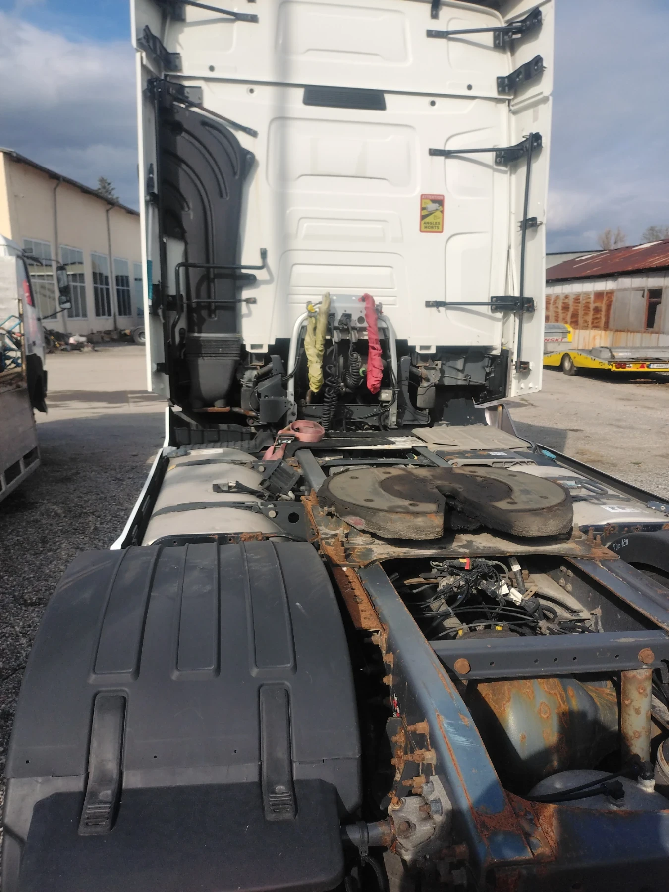 Renault T  - изображение 3