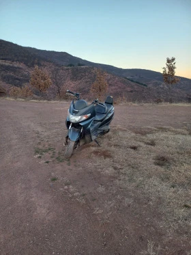 Suzuki Burgman Скутер 400 кубика, снимка 6