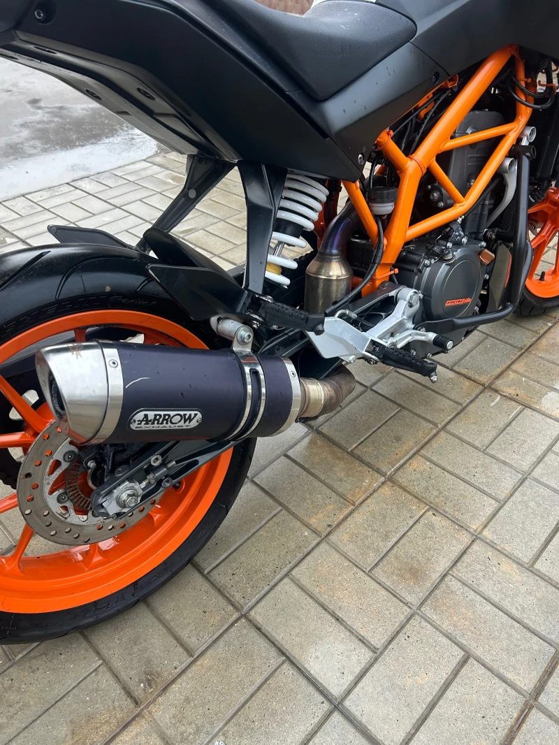 Ktm Duke KTM DUKE 390 R ! НОВ ВНОС ГЕРМАНИЯ! ТОП СЪСТОЯНИЕ!, снимка 3 - Мотоциклети и мототехника - 48346780