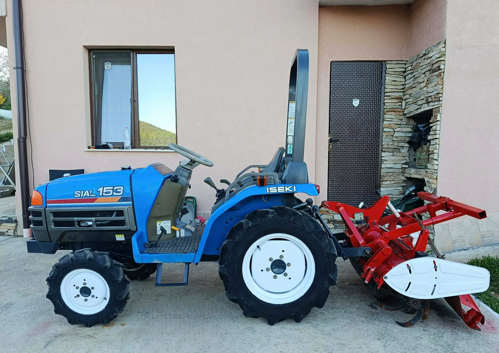 Трактор ISEKI Sial 153, снимка 2 - Селскостопанска техника - 54140890