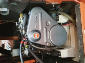 Ветроходна лодка Beneteau OCEANIS, снимка 2