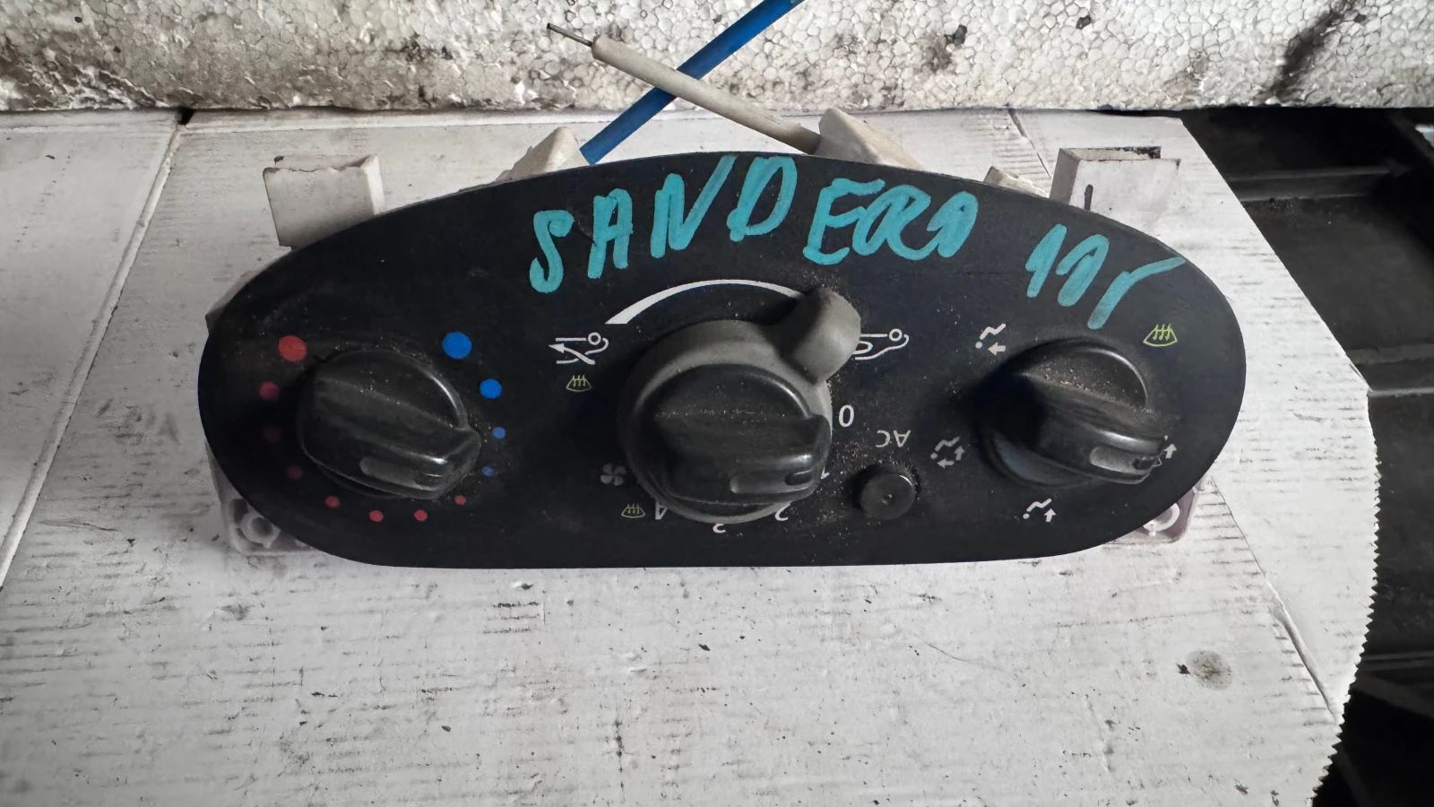 ���������� ���� / ����� / ����� �� Dacia Sandero - N1062788 / T1001689U | Mobile.bg � ����������� 1