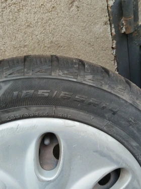 Гуми Зимни 185/65R14, снимка 4