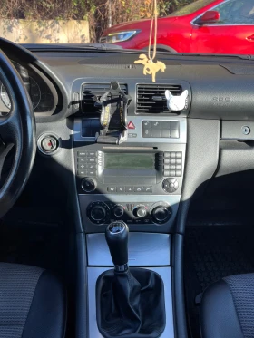 Mercedes-Benz C 200, снимка 10