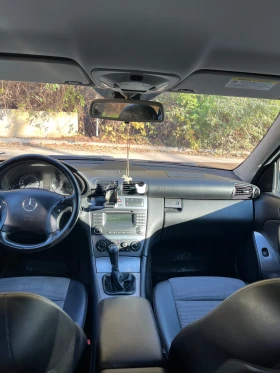 Mercedes-Benz C 200, снимка 9