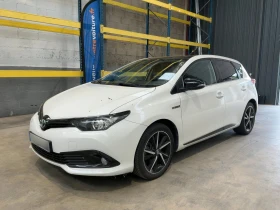 ������ Toyota Auris