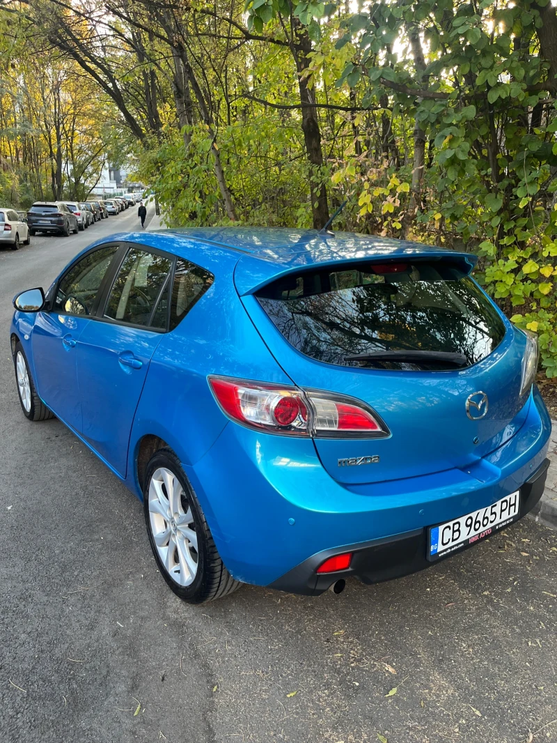 Mazda 3, снимка 2 - Автомобили и джипове - 47840676